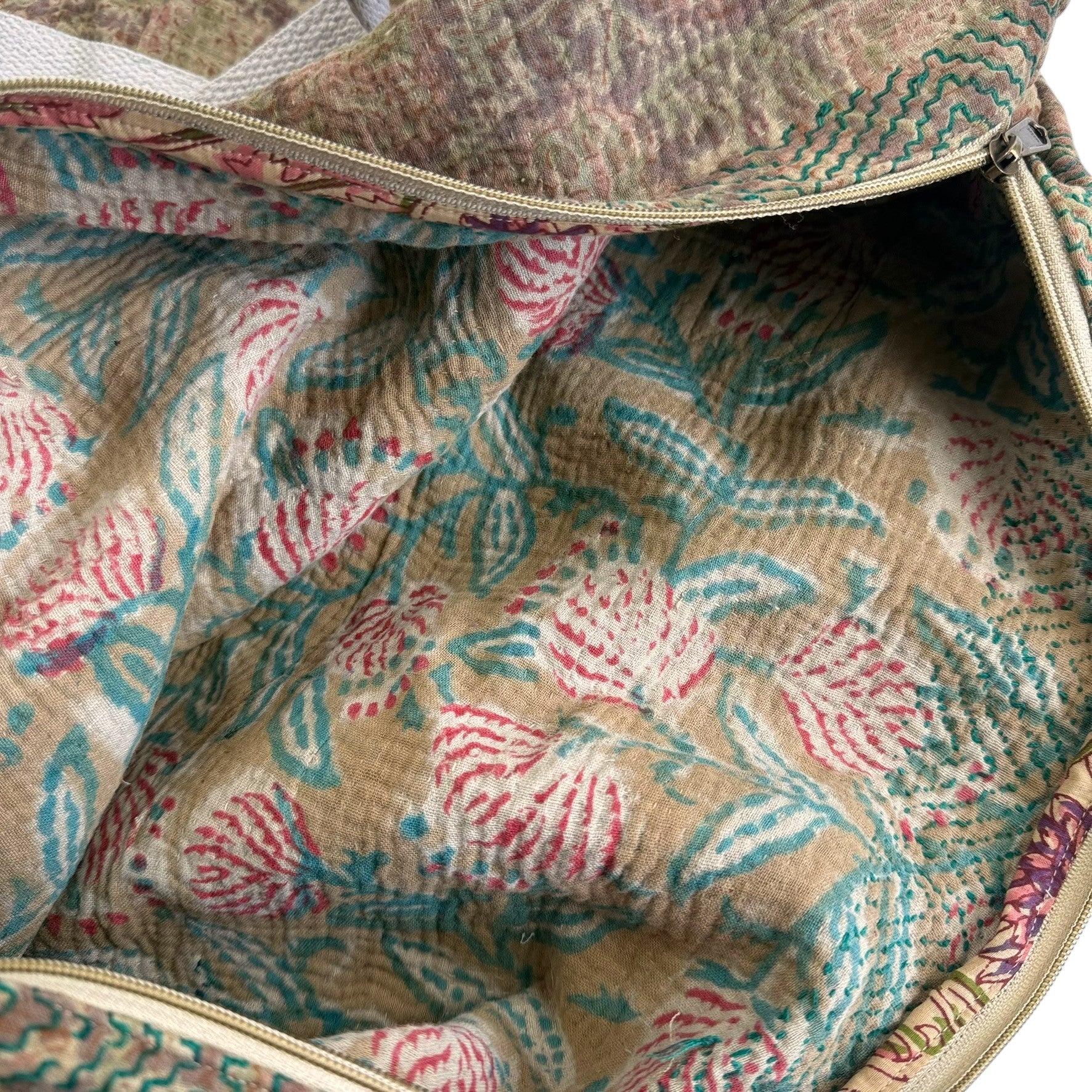 Sac week-end femme Kantha Bagru en coton artisanal vintage sac de voyage bohème Maison Bahan