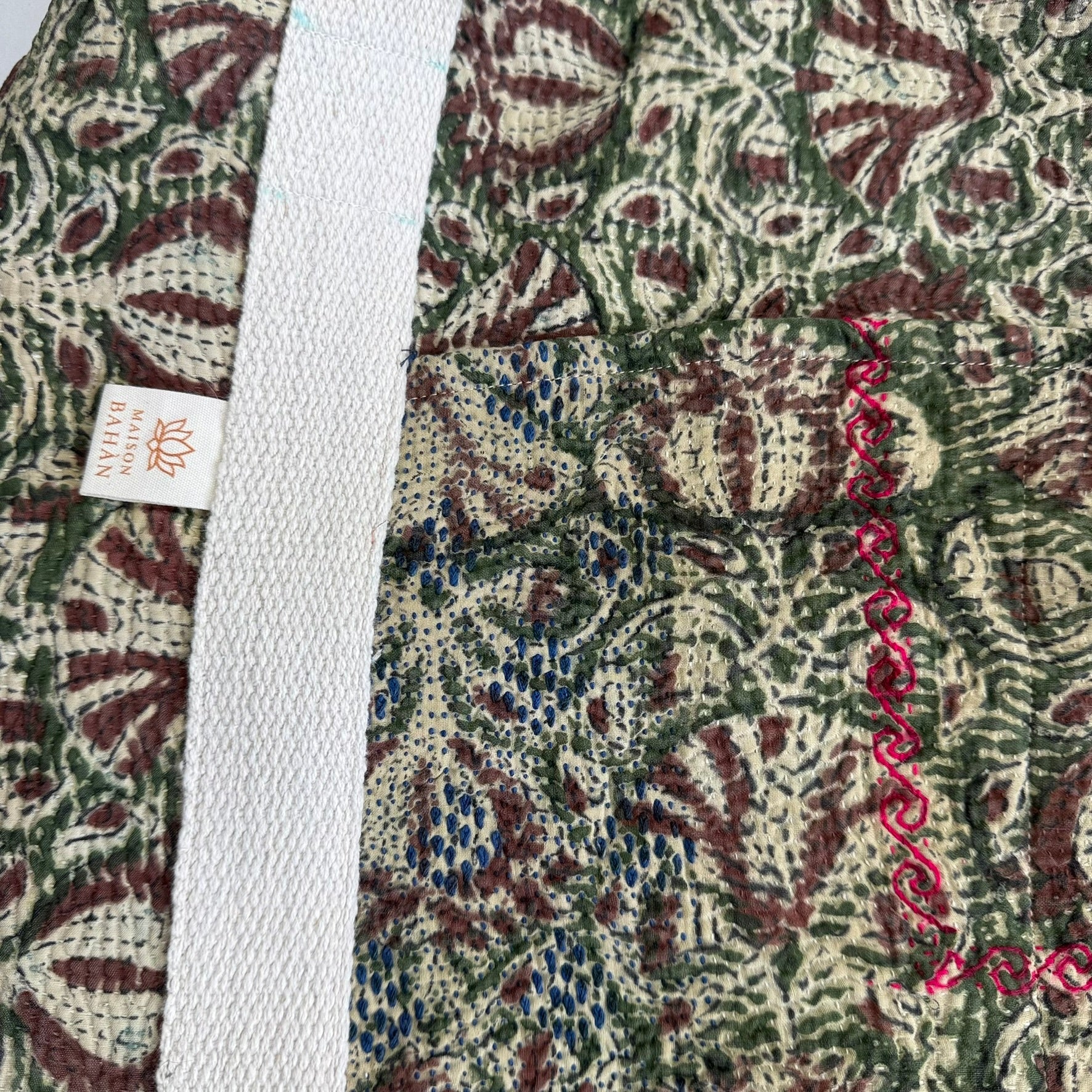 Sac week-end femme Kantha Bagru en coton artisanal vintage sac de voyage bohème Maison Bahan