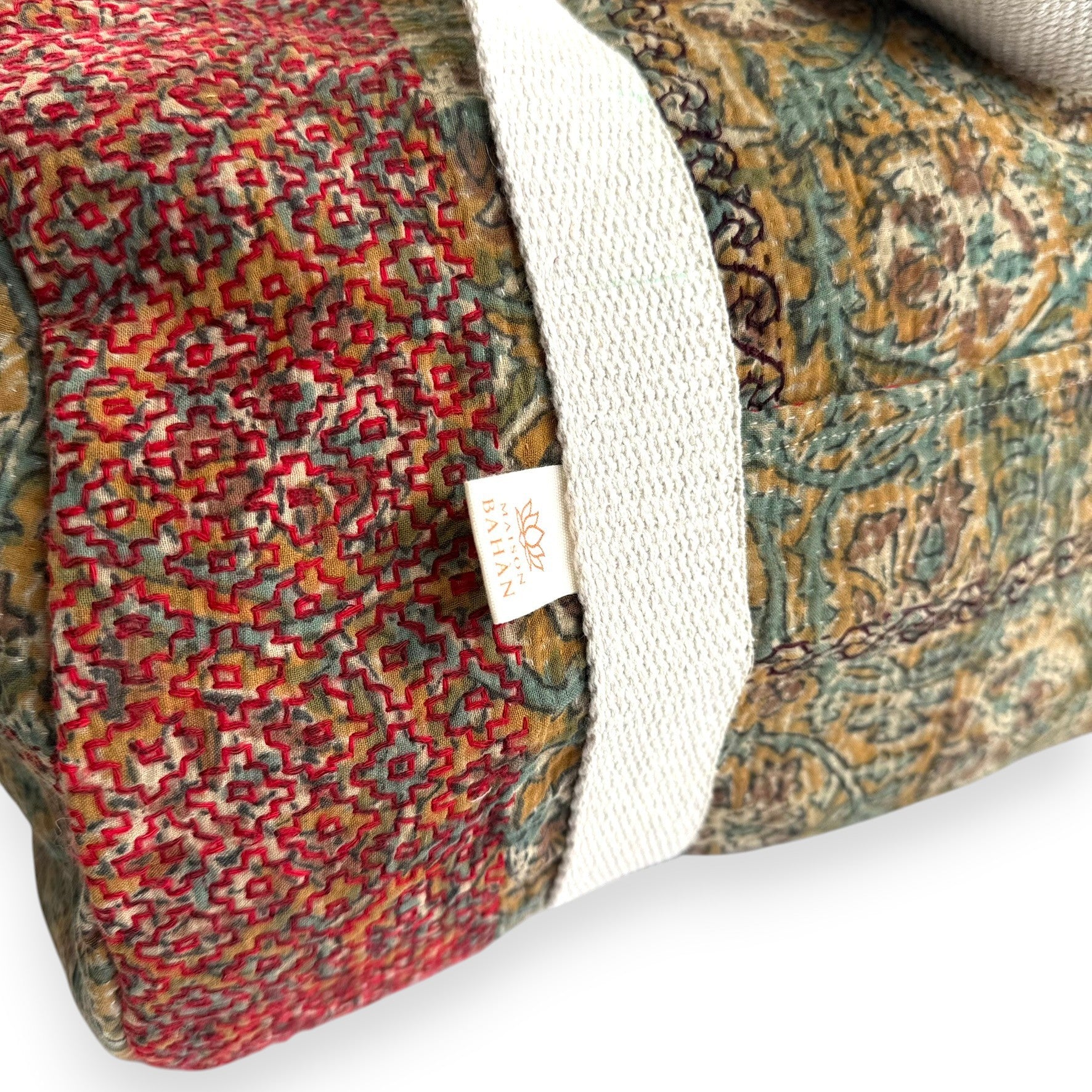 Sac week-end femme Kantha Bagru en coton artisanal vintage sac de voyage bohème Maison Bahan