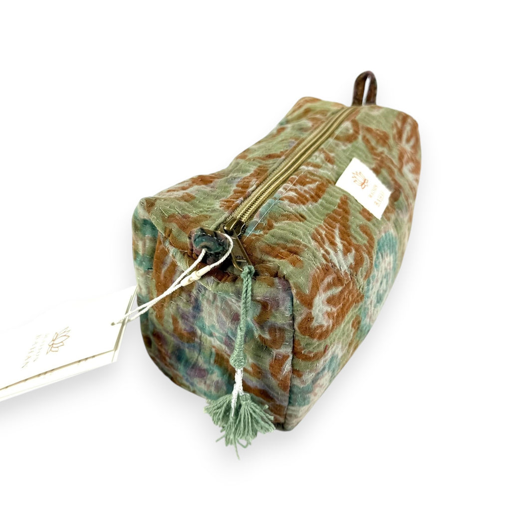 Trousse toilette maquillage Kantha Bagru en coton artisanal vintage accessoire yoga bohème femme Maison Bahan