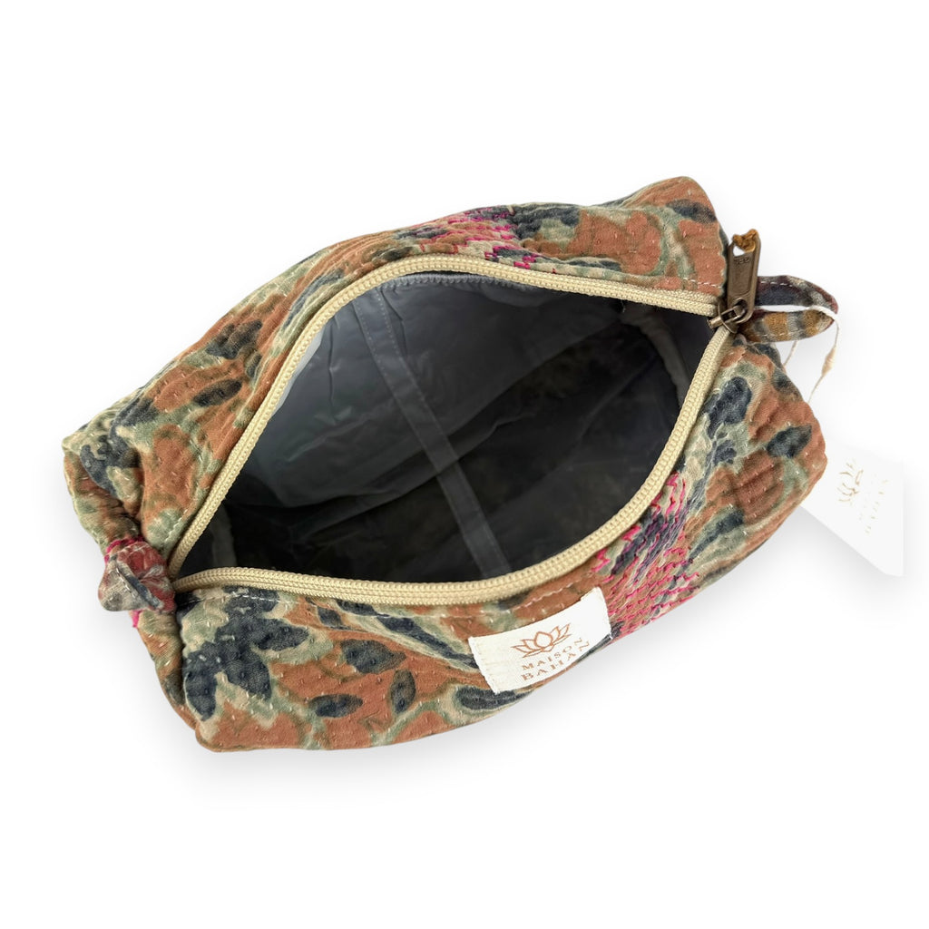 Trousse toilette maquillage Kantha Bagru en coton artisanal vintage accessoire yoga bohème femme Maison Bahan